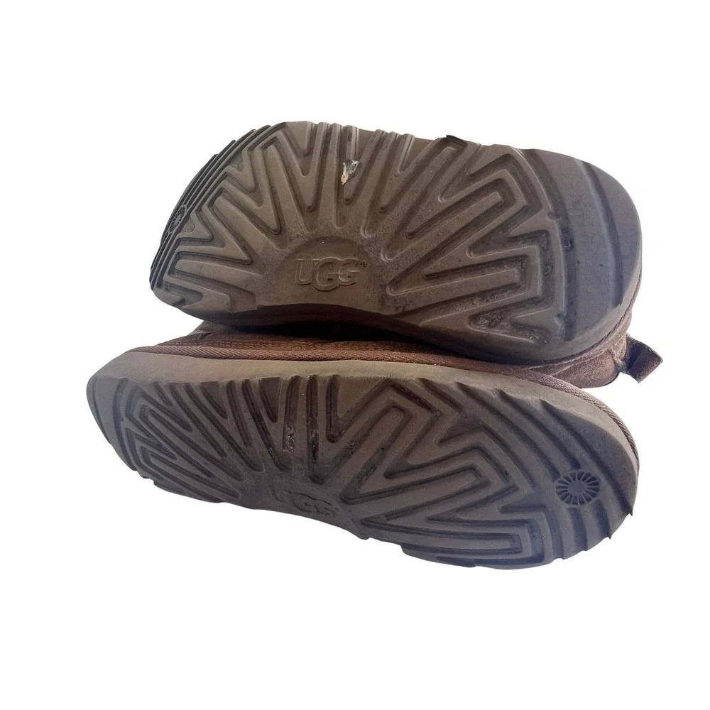 UGG Kids Neumel II Chestnut Suede Lace Up Boots 1017320K‎ Size 4 Youth